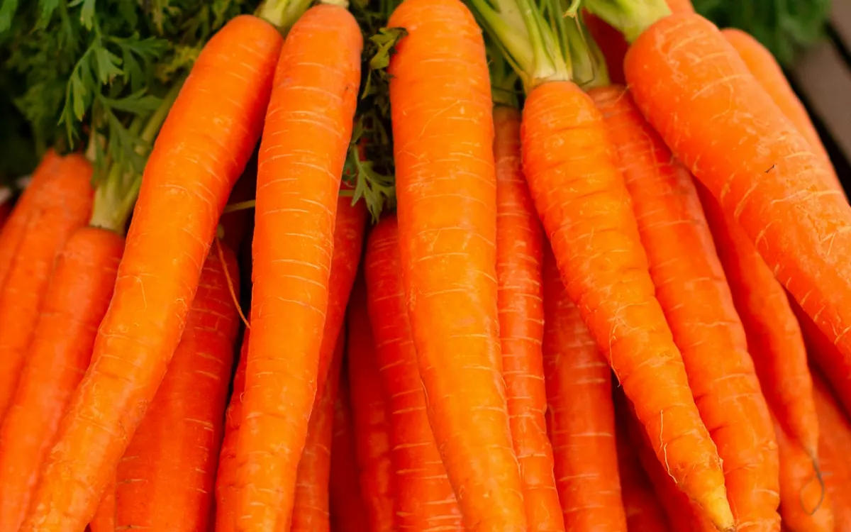How to Avoid Buying Too Much Produce and Wasting It
